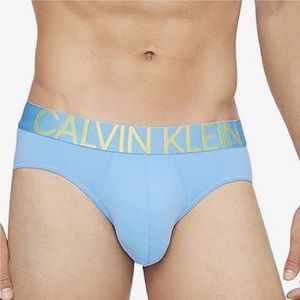 Calvin Klein 1981 Statement